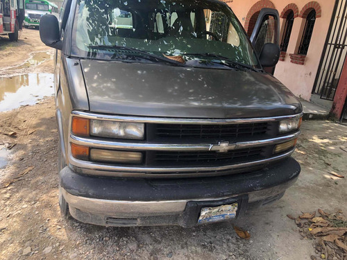 Imagen 4 de 5 de Chevrolet Express Es Larga Con Doble A