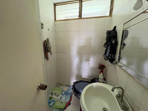 Apartamento En Venta Ubicado En Maracay Urb Calicanto Db 24-27543
