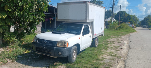 Nissan NP300 2.5 Diesel Chasis 4x2 Mt