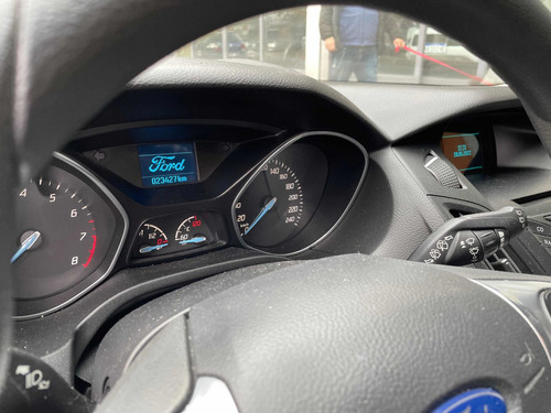 Imagen 17 de 18 de Ford Focus Iii 2014 1.6 Sedan S