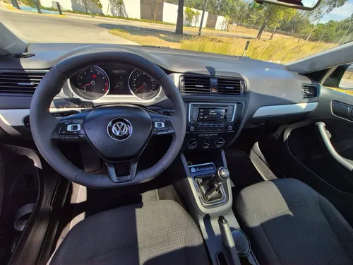 Volkswagen Jetta 2.5 Comfortline Tiptronic At