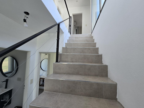 Alquiler Y Venta Casa Puertos Del Lago Con Pileta