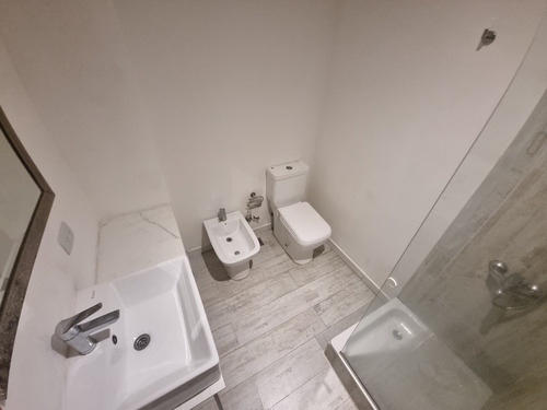 Moderno Y Amplio Monoambiente Con Amenities. Excelente Ubicacion!