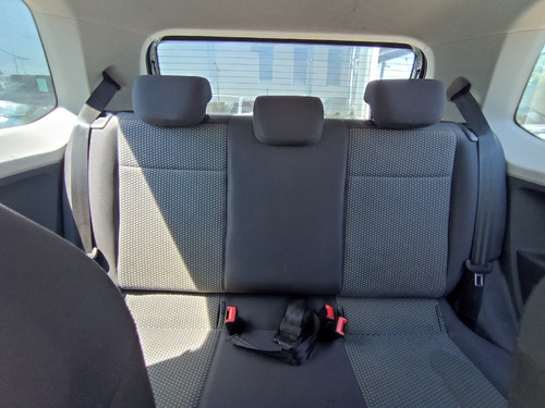 Imagen 12 de 15 de Volkswagen Move Up! 1.0 Mpi