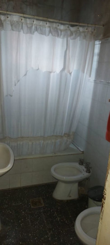 Casa Chica Para Reformar, Sobre Lote 200 M2 En Ituzaingó