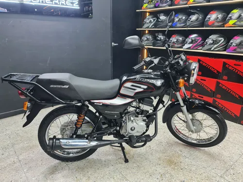Bajaj Boxer S 100 2025