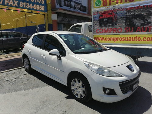 Imagen 2 de 6 de Peugeot 207 2013 Impecable
