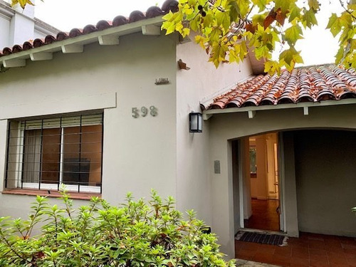 Casa En Venta En Quilmes Residencial