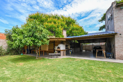 Imagen 15 de 30 de Casa De 4 Dormitorios En Venta Con Pileta En Fisherton Rosario