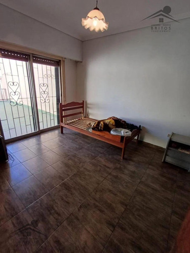Venta De Imponente Y Solido Chalet En El Centro De Ramos Mejía!