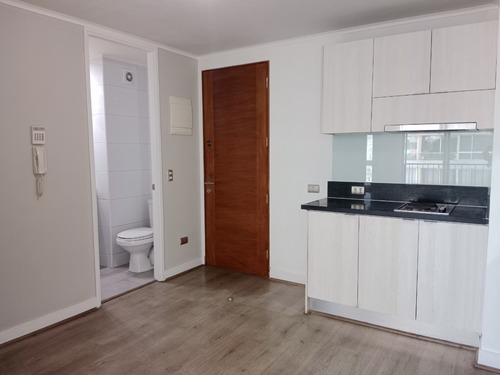 Vive En Un Departamento Cómodo Y En Excelente Estado.