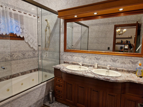 Se Vende En El Pinar Sur. Espectacular Residencia. 4 Dorm 4 Baños