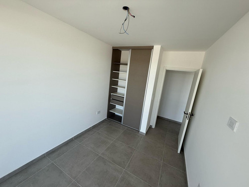 Departamento En Moreno Center