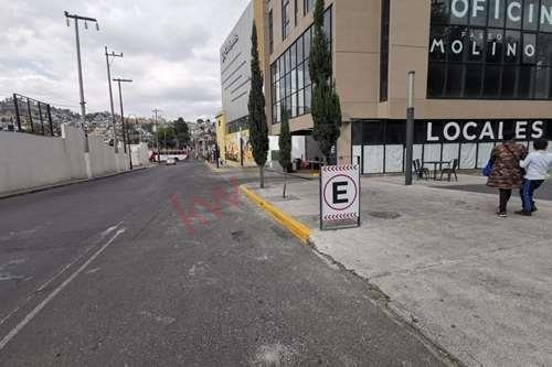 Imagen 12 de 20 de Local En Renta En Plaza Paseo Molino. Dale A Tu Negocio El Impulso Que Necesita
