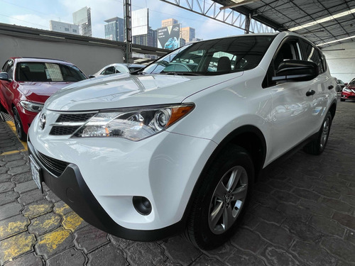 Toyota RAV4 2.5 Le L4 At