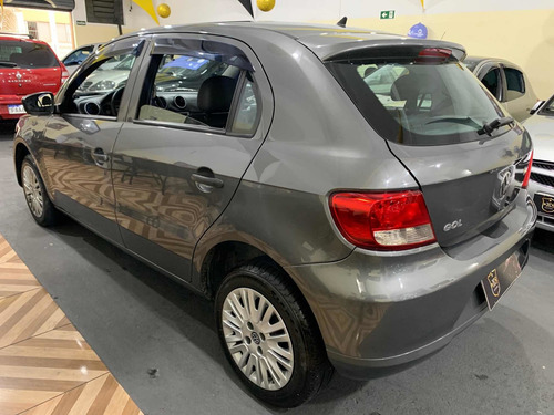 Imagem 4 de 11 de Volkswagen Gol 2013 1.0 Vht Trend Total Flex 5p