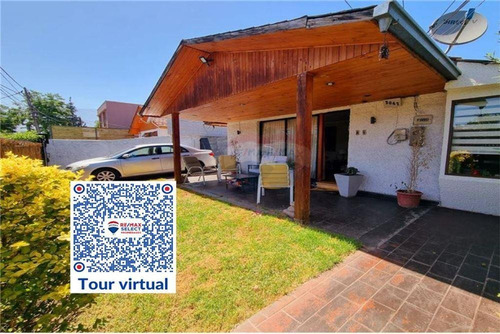 Imagen 1 de 19 de Casa Aislada Villa Santa Carolina Macul.