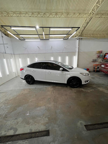 Imagen 14 de 15 de Ford Focus Iii 2016 2.0 Sedan Se Plus At6