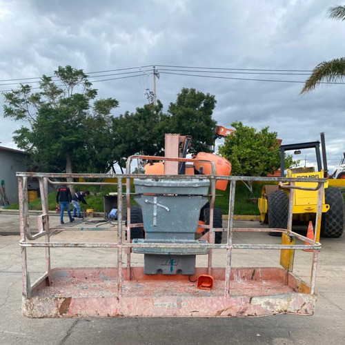 Plataforma Articulada JLG 800 A 2006