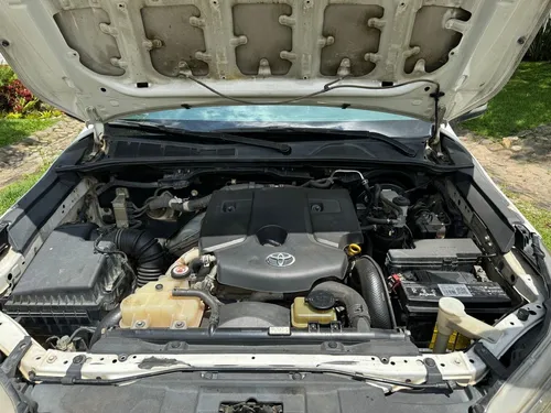 Toyota Hilux 2.4l