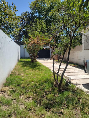 Casa En Arguello A Estrenar Con Pileta
