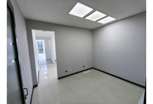 46m2 Oficina / Local Arriendo En El Poblado