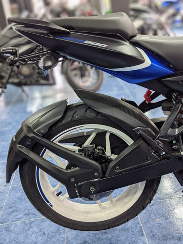 Imagen 10 de 15 de Bajaj Rouser Ns 200 0km
