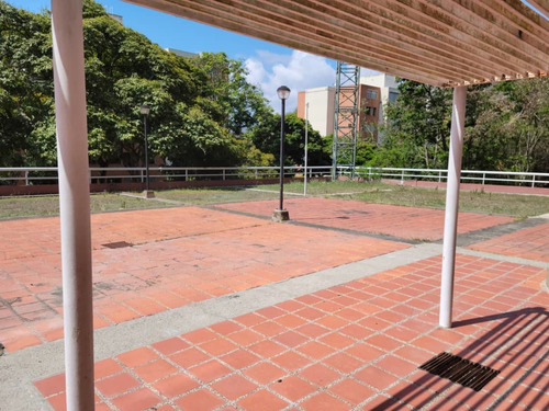 Imagen 2 de 30 de Vendo Pb 235m2 3h/3b/2p La Alameda 7555