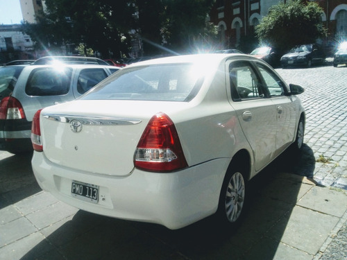 Toyota Etios 1.5 4p Xls Impecable (cf)