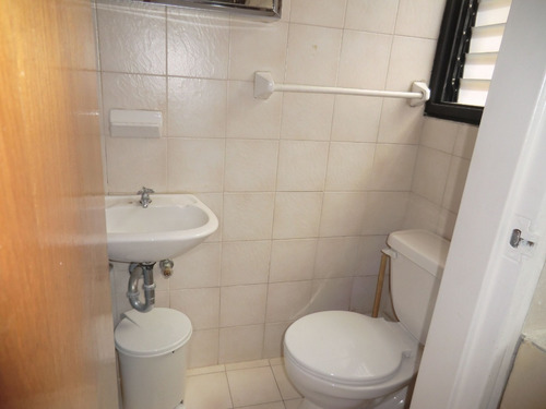Imagen 12 de 13 de En Venta Comodo Apartamento En Los Palos Grandes Fr