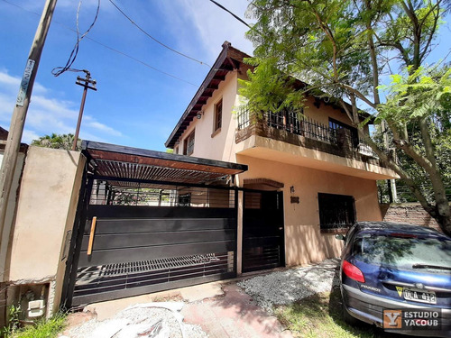 Casa Venta 3 Dormitorios - Terreno 10x30 - 300 Mts 2 Totales 110 Mts 2- Manuel B Gonnet