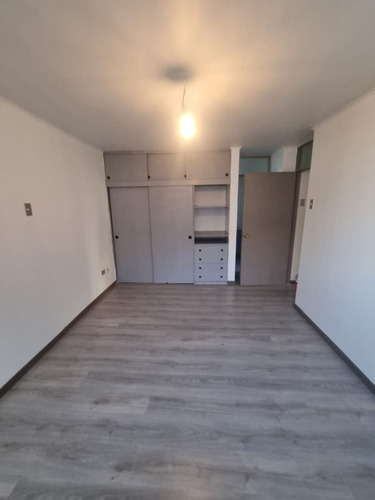Se Arrienda Hermoso Y Amplio Departamento Sin Amoblar