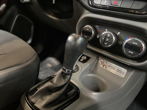Imagem 10 de 17 de Fiat Toro 1.8 16v Evo Freedom Open Edition Plus 2017
