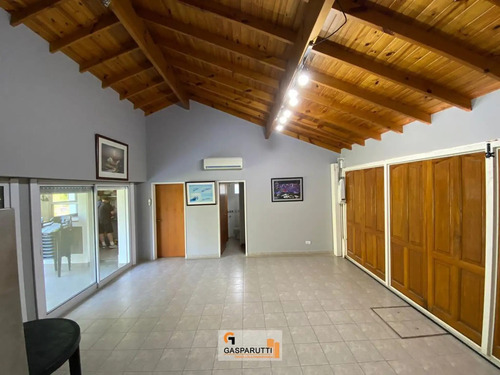 Casa En Venta Amoblada 5 Ambientes Con Pileta En Barrio Sept