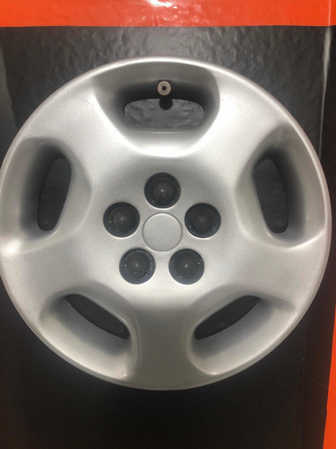 Tapón Polvera Dodge Neón 14 Núm Parte 04656191ab (Usado)