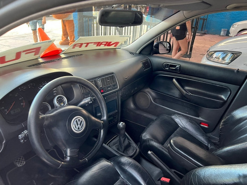 Imagen 5 de 6 de Volkswagen Golf 1.8 Gti Highline 2005