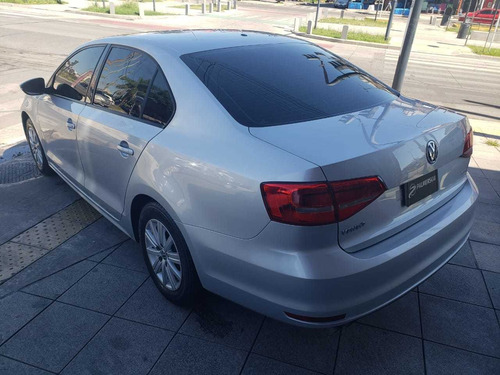 Volkswagen Vento 2.0 Advance 115cv 2015
