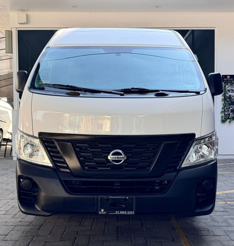 Nissan Urvan 2.5 Panel Amplia Aa Mt