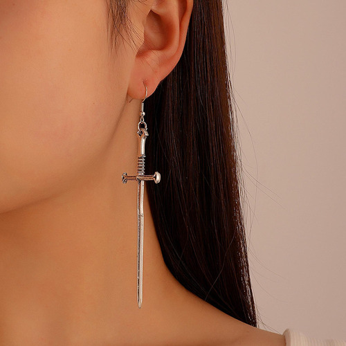 Nuevo Pendientes Espada Pendientes Góticos Joyería Regalos