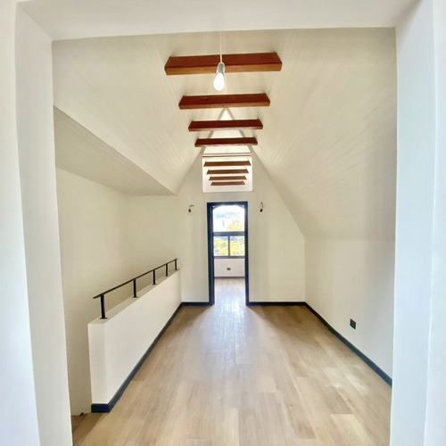 Casa En Venta De 4 Dorm. En Vitacura