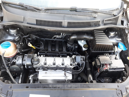 Imagen 2 de 8 de Volkswagen Suran Trendline 2015