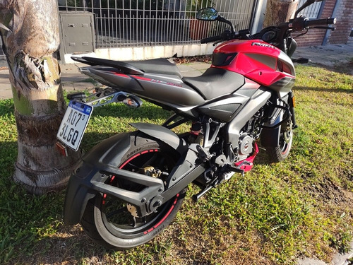 Bajaj Rouser 200 Ns