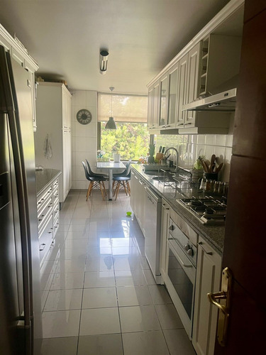 Departamento En Venta De 3 Dorm. En Lo Barnechea