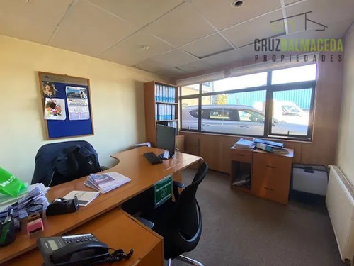 Oficinas Y Bodegas En Terreno Urbano, A Orilla De Ruta 5 Sur