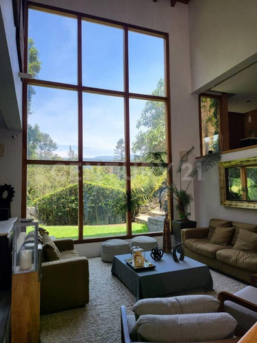 Casa En Condominio En Renta O Venta Desarrollada En Desniveles Y Tapancos
