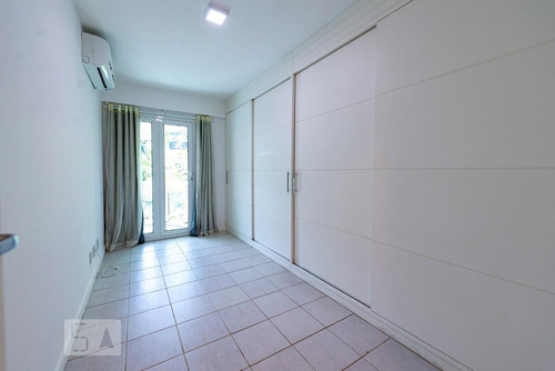 Apartamento À Venda - Leblon, 2 Quartos, 90 - S893133372