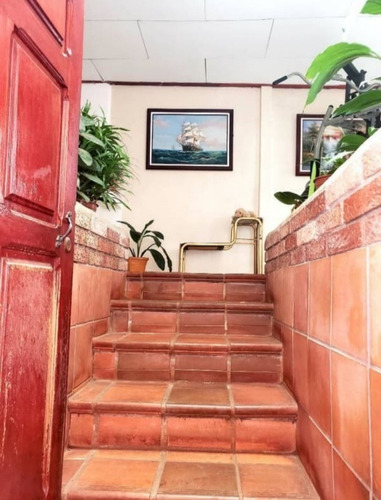 Imagen 1 de 8 de Vendo Casa En San Rafael Heredia Recibo Vehículo Parte Pago