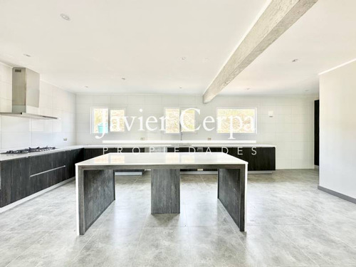 Casa Nueva Con Acceso Controlado