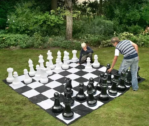 Jogo de xadrez gigante com tabuleiro rígido gigante incluido