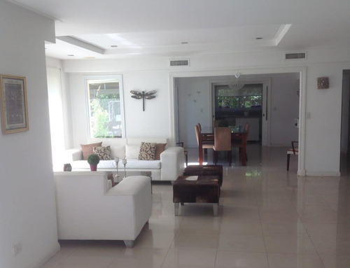 Imagen 8 de 18 de Casa En Alquiler/ Venta Campos De Alvarez